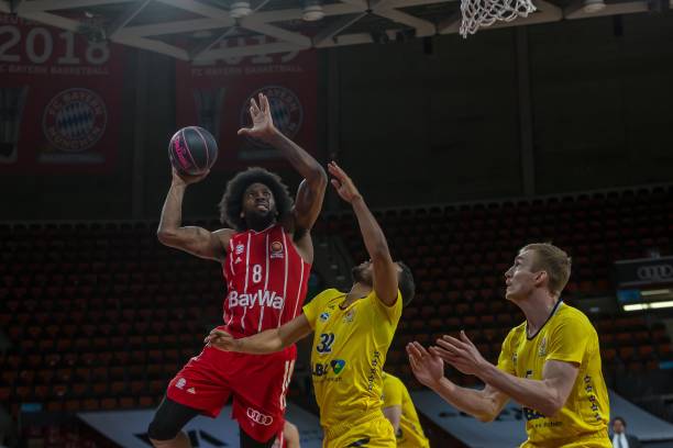 赛场上光芒 赛场上光芒