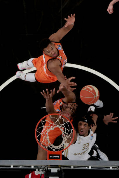 的比赛却因 的比赛却因