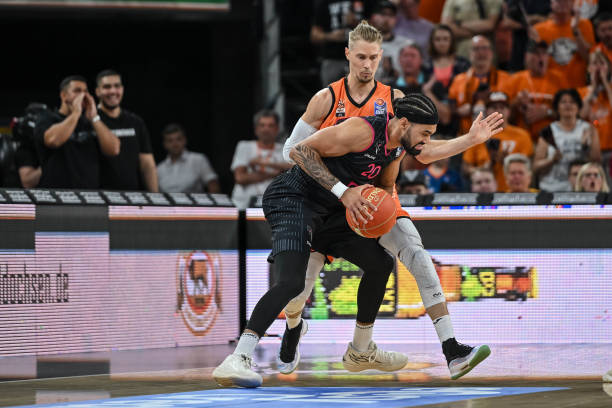 对手的较量 对手的较量